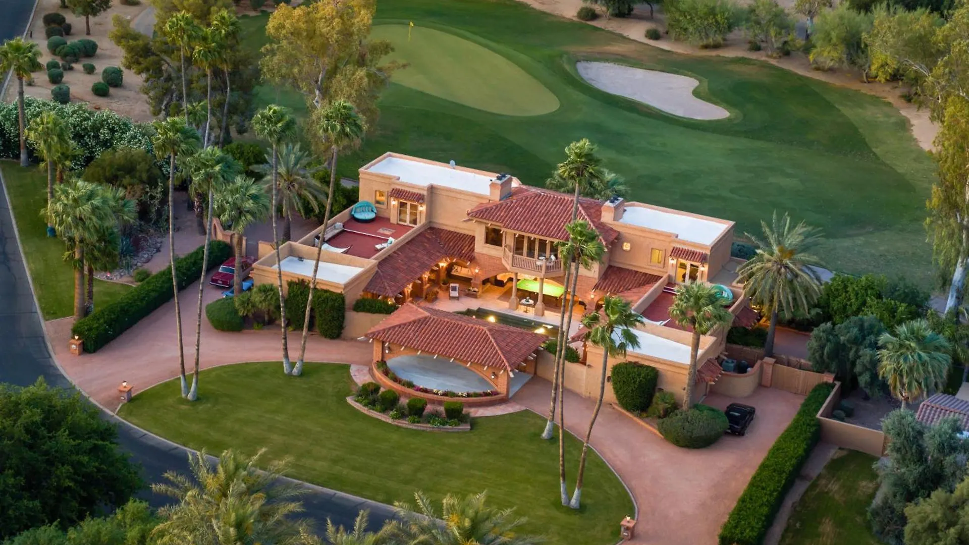 סקוטסדייל Ethereal Corner Ritz Carlton Grand Estate Golf Mountains Jacuzzi Sauna Theater Gym וילה